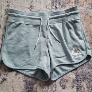 Reebok Women's Soft Gym Athletic shorts Size Medium in soft Teal